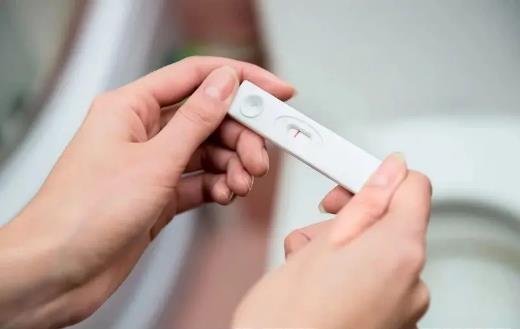 一招辨別懷孕和例假推遲
