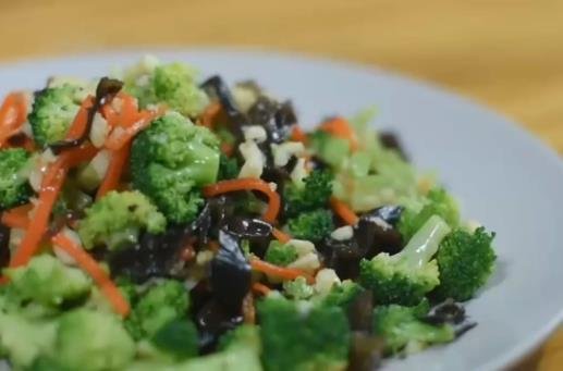 西蘭花怎么做才好吃又簡(jiǎn)單