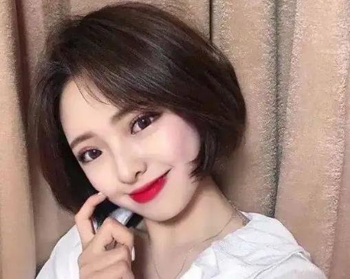 波波頭短發(fā)發(fā)型圖片