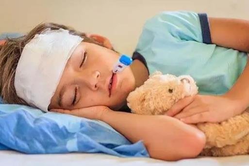 白血病的發(fā)燒規(guī)律5大征兆 白血病的發(fā)燒規(guī)律5大征兆