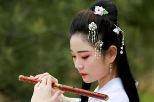 煙鎖秦樓的典故