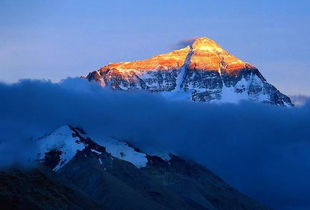 珠穆朗瑪峰典故和物產(chǎn),珠穆朗瑪峰的典故,珠穆朗瑪峰的來(lái)歷和典故