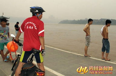 志愿者正能量的句子為人民服務(wù)