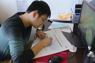 論述人員素質(zhì)測(cè)評(píng)與選拔的主要方法有哪些