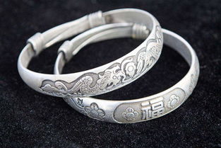 關(guān)于銀鐲子的詩(shī)句