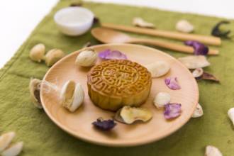 關(guān)于中秋節(jié)的詩句佳句50字