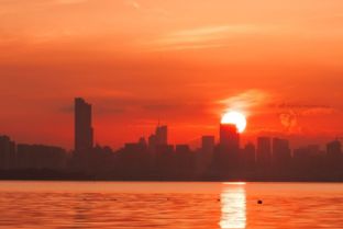 關(guān)于日出的詩句和意思