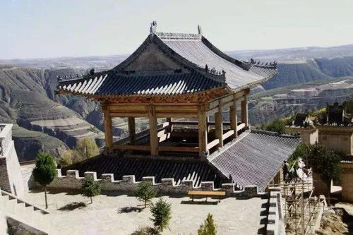 關于環(huán)縣東老爺山的詩句