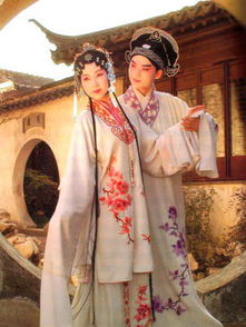 關于戲曲的詩句悲情的