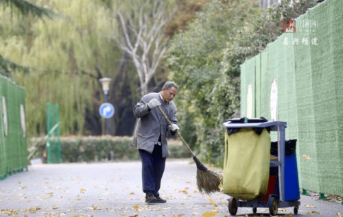 比喻清潔工的古詩句