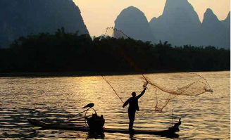 漁翁垂釣的古詩,5首關(guān)于漁翁的古詩,漁翁對(duì)笠古詩