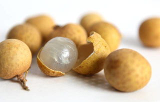 關(guān)于龍眼好吃的詩句