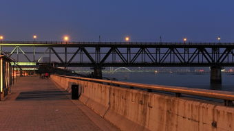 錢塘江大橋的古詩句