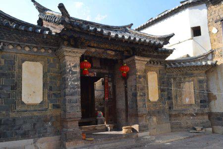 關于故鄉(xiāng)的古詩句,形容裊裊炊煙的古詩,形容故鄉(xiāng)老屋的古詩