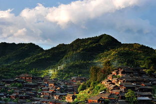 關(guān)于西江苗寨的詩句