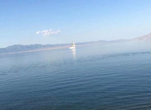 關(guān)于湖的現(xiàn)代詩句