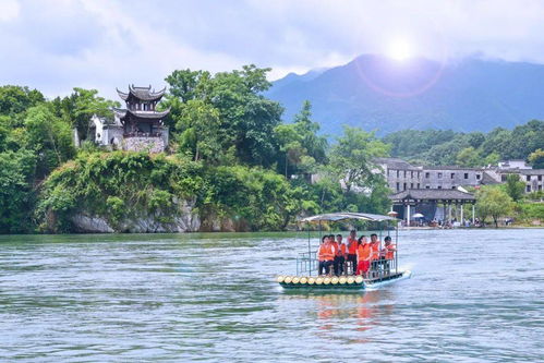 關(guān)于小潭的詩(shī)句