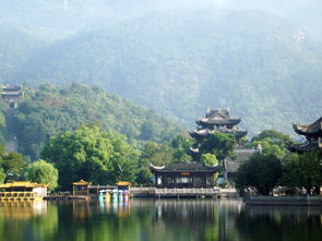 關于游西湖時詩句