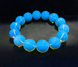 關(guān)于藍(lán)珀的詩句