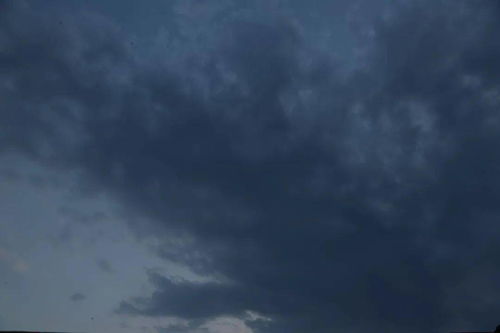 關(guān)于明月和雨的詩句