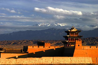 贊美嘉峪關(guān)的古詩句