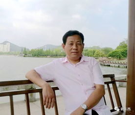 關(guān)于狂風感情的詩句