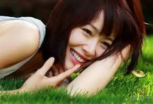 關(guān)于女生笑的詩(shī)句