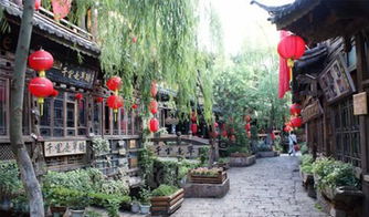 關于麗江古城的古詩句