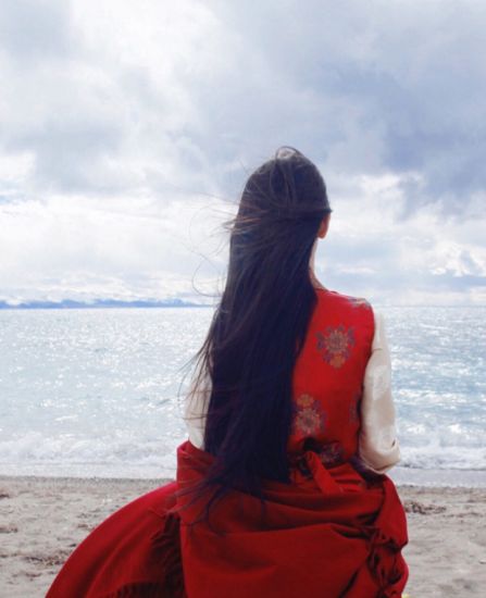 關(guān)于一個(gè)人傷心的詩句有哪些