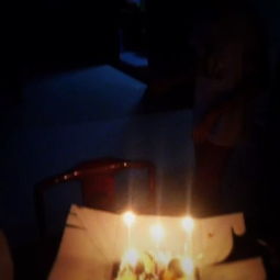 關于玲玲的詩句