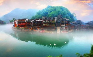 高一鳳凰古城作文800字(鳳凰古城游記作文)