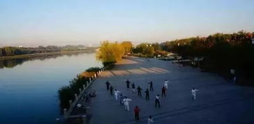 沂河公園的作文開(kāi)頭