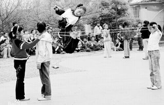 六的時光留在我記憶深處作文開頭結尾