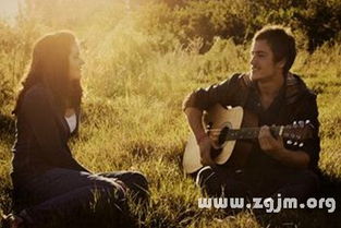 夢(mèng)見(jiàn)戀愛(ài)對(duì)象預(yù)示什么(夢(mèng)見(jiàn)戀愛(ài)對(duì)象戀人預(yù)示著什么)