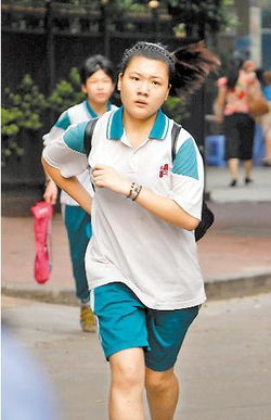 遲了一分鐘的作文開(kāi)頭