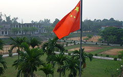 寫(xiě)一片校園的作文350字