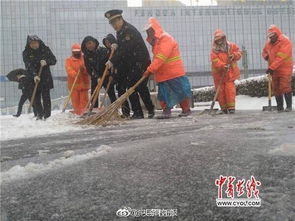 校園鏟雪的作文