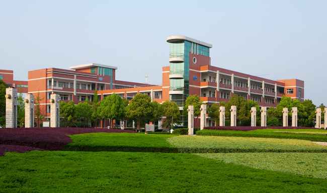 寫我的校園作文150字