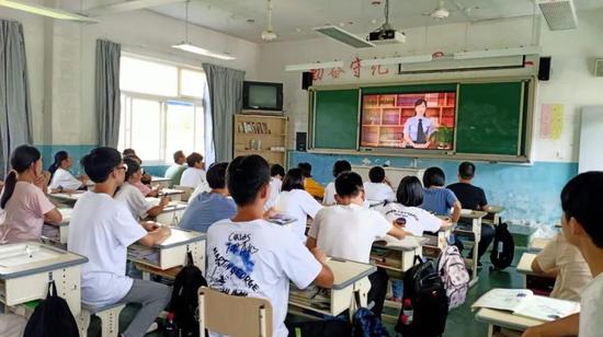 法治進校園作文50字