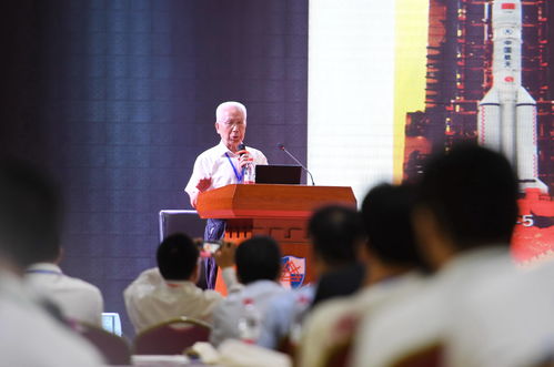 院士進(jìn)校園作文