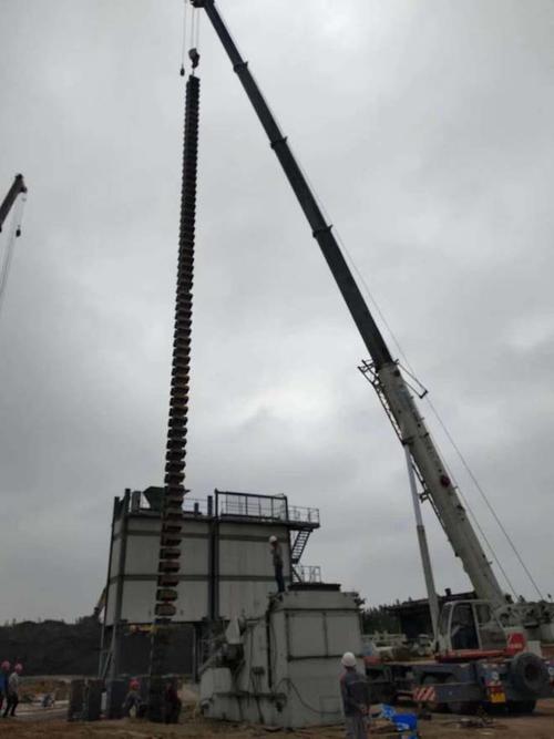 吊車用平臺(tái)作業(yè)注意事項(xiàng)