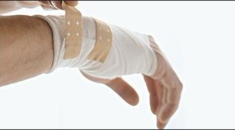 使用繃帶包扎的注意事項(xiàng),簡(jiǎn)述繃帶包扎法的注意事項(xiàng),頜面部繃帶包扎的注意事項(xiàng)