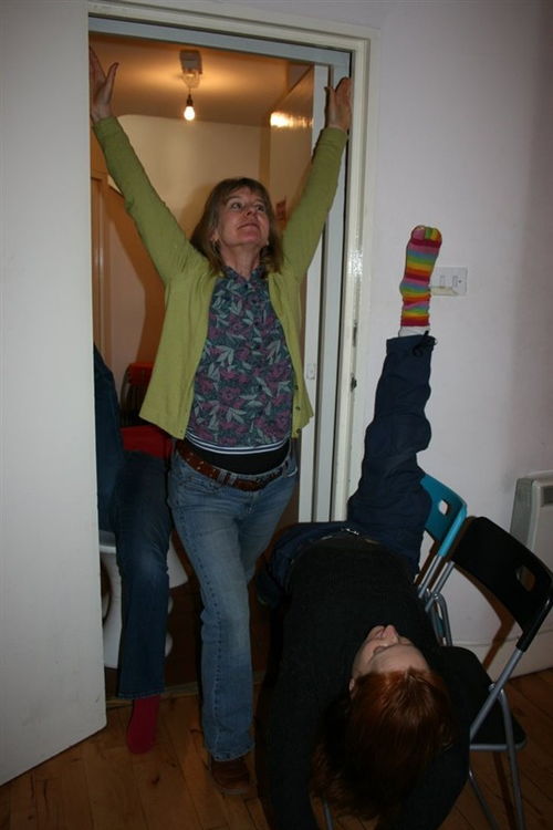 給人背部拉筋注意事項(xiàng)