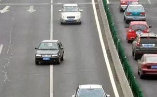 高速夜間行車注意事項(xiàng),暴雨高速行車注意事項(xiàng),雨天高速行車注意事項(xiàng)