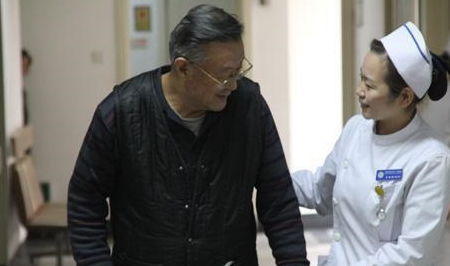 輪椅運送病人注意事項