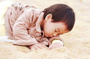 幼兒玩沙子的注意事項,兒童玩雪注意事項,幼兒園玩沙池的注意事項