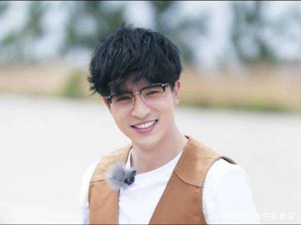 和摩羯男約會(huì)注意事項(xiàng),和摩羯男吃飯注意事項(xiàng),和摩羯男接吻注意事項(xiàng)