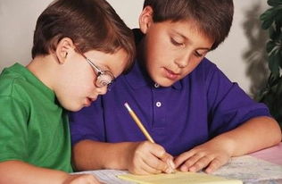 用英語寫過馬路的注意事項,寫英語通知的注意事項,用英語寫上網(wǎng)注意事項