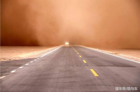 風(fēng)沙天氣行車注意事項