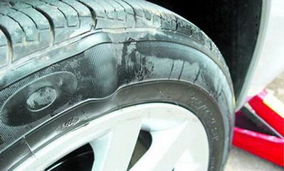 輪胎氣壓檢查注意事項,輪胎的檢查與換位注意事項,輪胎氣壓檢查安全注意事項